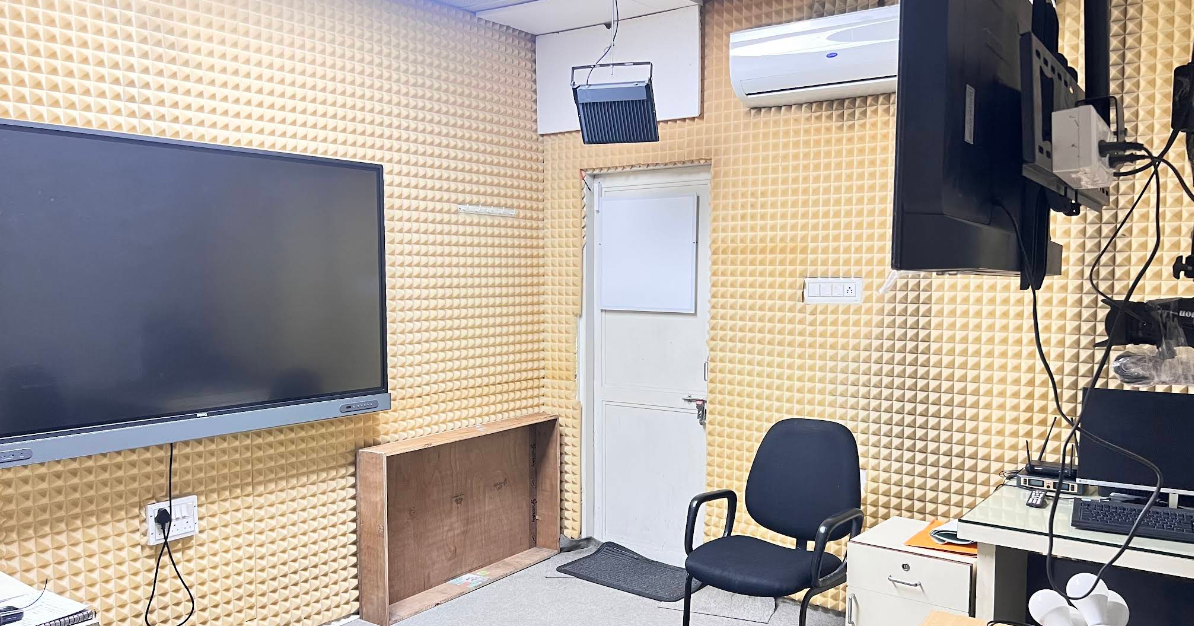 SJ Studio – Teaching & Course Recording Studio on Rent