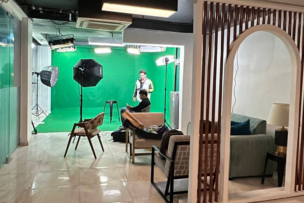 SmokeStudioz Studio Hub